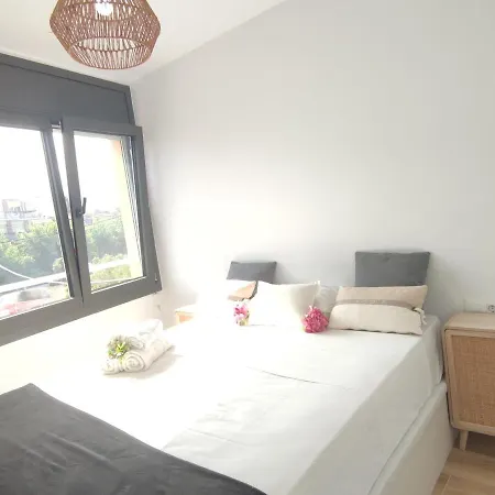 Apartamento Renovado Junto A La Playa En Platja D'Aro: 2 Habitaciones, Balcon Y Comodidades Cercanas - Es-209-73 Apartment
